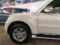 ميتسوبيشي باجيرو